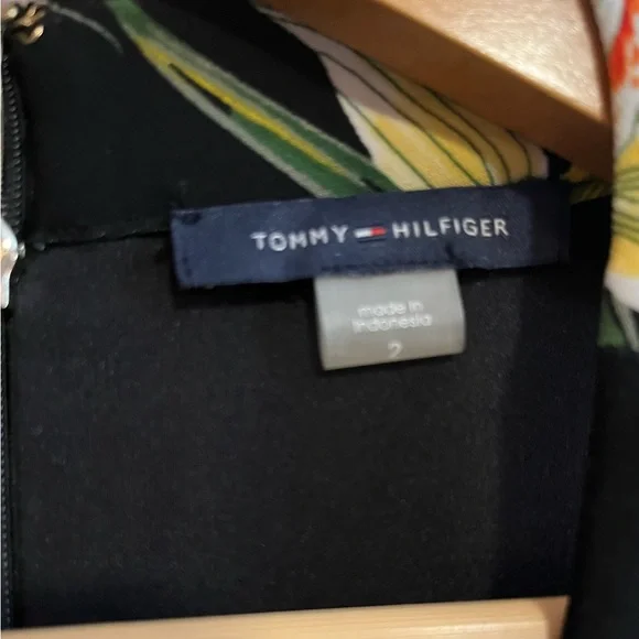 Tommy Hilfiger dress - Picture 5 of 6
